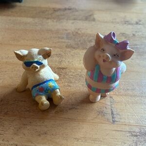 Vintage Russ Berrie Pig Figurines Lot of 2 - Pigs on the Beach Resin Figures